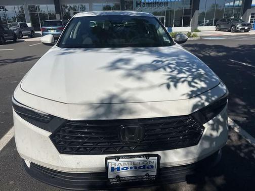 Platinum White Pearl 2024 Honda Accord EX
