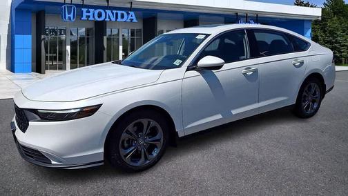 Platinum White Pearl 2024 Honda Accord EX