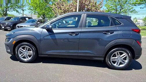 2022 Hyundai KONA SE