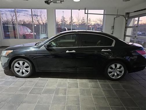 2010 Honda Accord 4dr V6 Auto