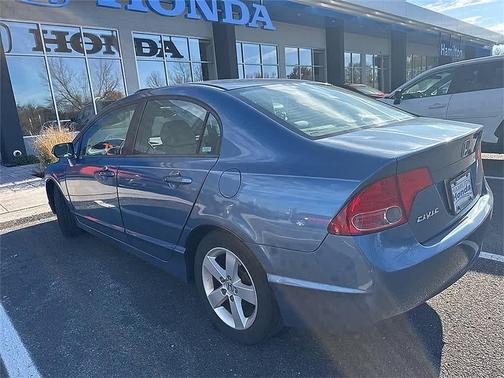 2007 Honda Civic 4dr AT
