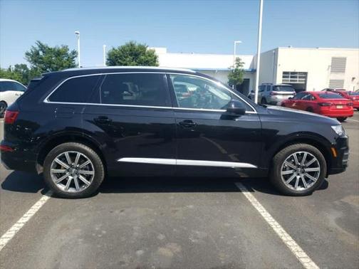 2019 Audi Q7 45 Premium Plus