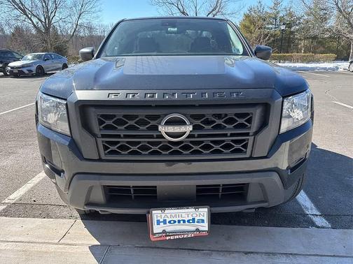 2022 Nissan Frontier S