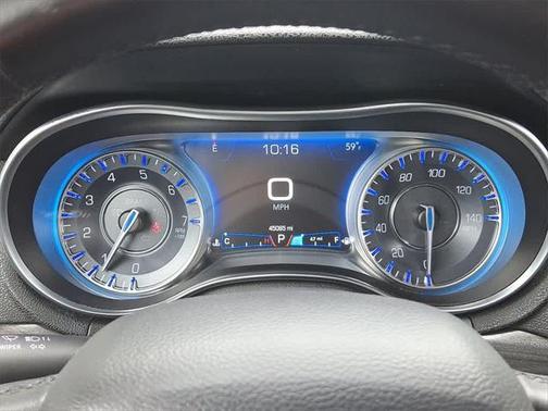 2017 Chrysler 300 Limited