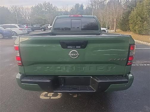 2022 Nissan Frontier SV
