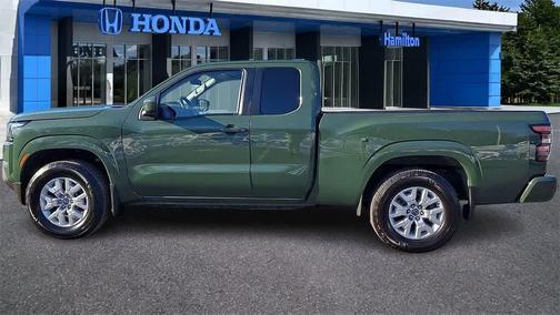 2022 Nissan Frontier SV