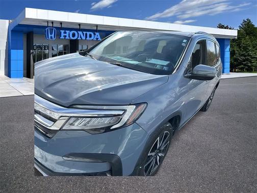 2022 Honda Pilot Touring 8-Passenger