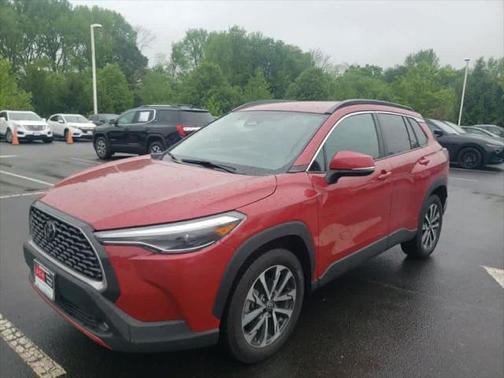 2024 Toyota Corolla Cross XLE