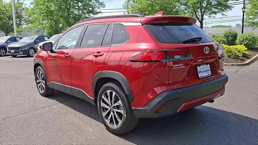 2024 Toyota Corolla Cross XLE