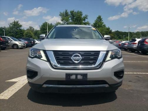2019 Nissan Pathfinder S