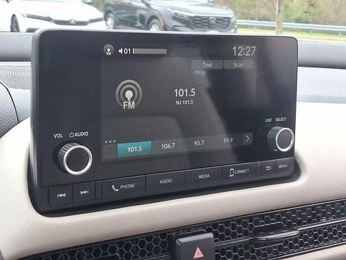 Modern Steel Metallic 2023 Honda HR-V LX