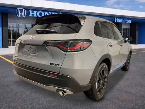 Urban Gray Pearl 2027 Honda HR-V Sport