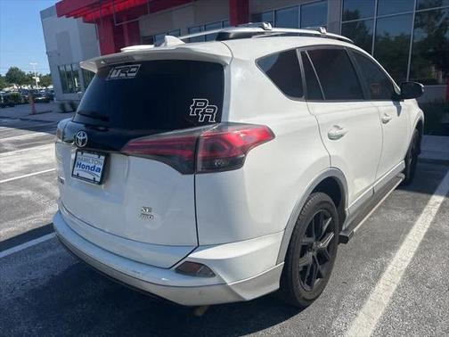 2016 Toyota RAV4 SE