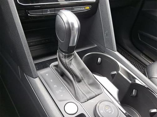 2022 Volkswagen Atlas 3.6L SE w/Technology