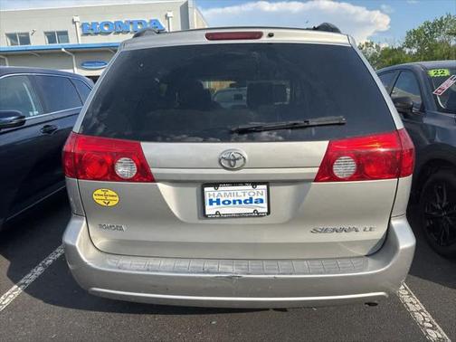 2006 Toyota Sienna LE