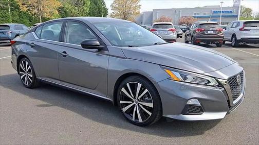 2022 Nissan Altima SR FWD