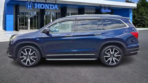 Obsidian Blue Pearl 2022 Honda Pilot Touring 8-Passenger