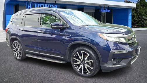 Obsidian Blue Pearl 2022 Honda Pilot Touring 8-Passenger