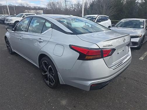 2023 Nissan Altima SR Intelligent AWD
