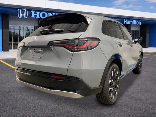 Urban Gray Pearl 2027 Honda HR-V EX-L