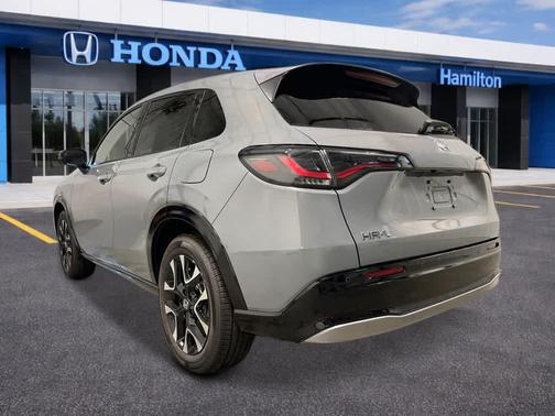 Urban Gray Pearl 2027 Honda HR-V EX-L