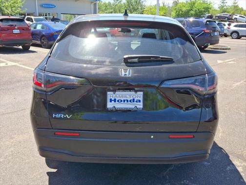 2025 Honda HR-V LX