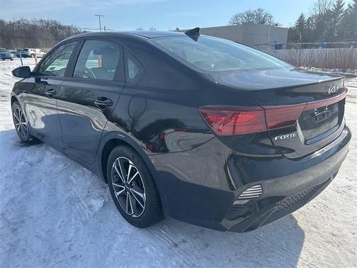 2022 Kia Forte LXS