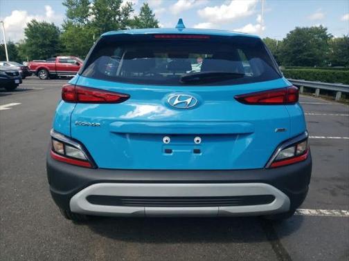 2022 Hyundai KONA SE