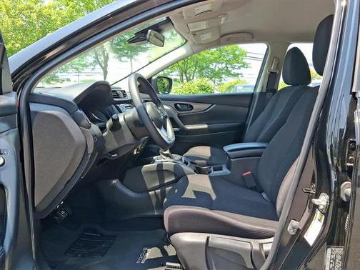 2022 Nissan Rogue Sport S
