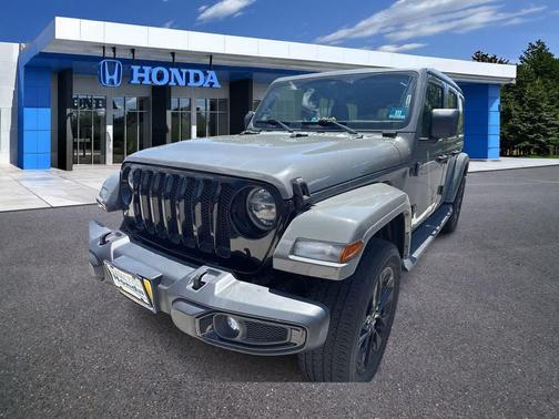 Sting-Gray Clearcoat 2021 Jeep Wrangler Willys