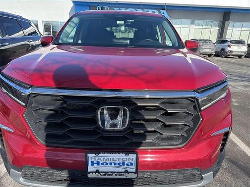 2023 Honda Pilot AWD EX-L 8 Passenger