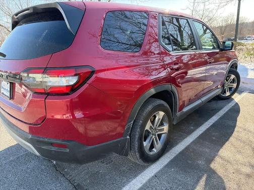 2023 Honda Pilot AWD EX-L 8 Passenger