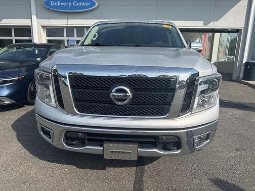 2017 Nissan Titan SL