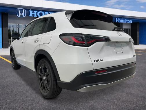Platinum White Pearl 2027 Honda HR-V Sport