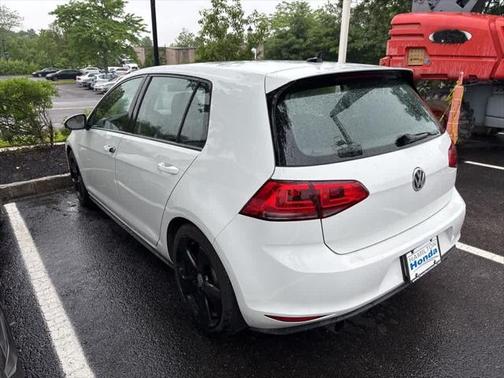 2017 Volkswagen Golf GTI 2.0T S 4-Door