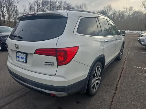 2017 Honda Pilot Touring