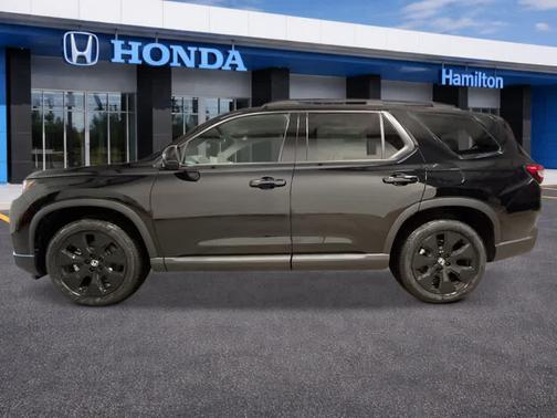 Crystal Black Pearl 2026 Honda Pilot Black Edition