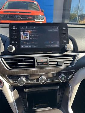 2022 Honda Accord Hybrid Touring