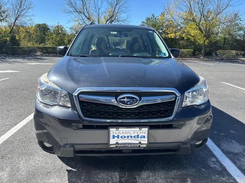 2016 Subaru Forester 2.5i