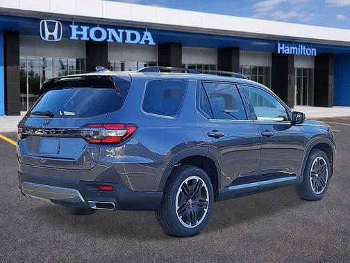 2026 Honda Pilot Touring 8-Passenger