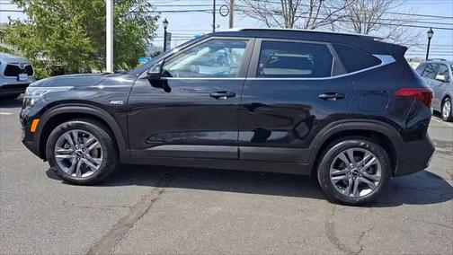 2022 Kia Seltos S