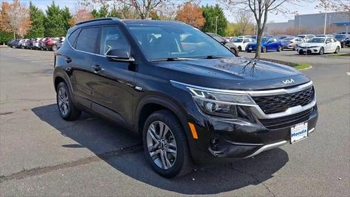 2022 Kia Seltos S