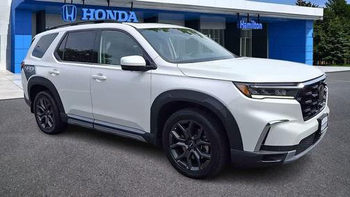 Platinum White Pearl 2023 Honda Pilot AWD Elite