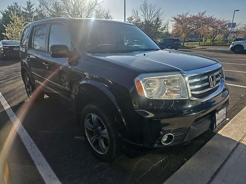 Crystal Black Pearl 2015 Honda Pilot SE