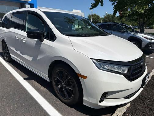 Platinum White Pearl 2023 Honda Odyssey Sport