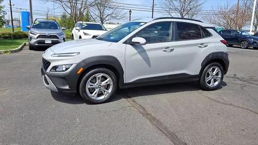 2022 Hyundai KONA SEL