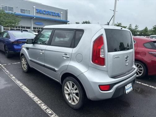 2012 Kia Soul +