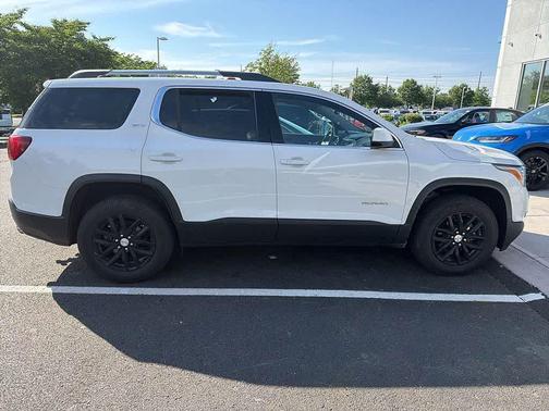Summit White 2019 GMC Acadia SLT-1