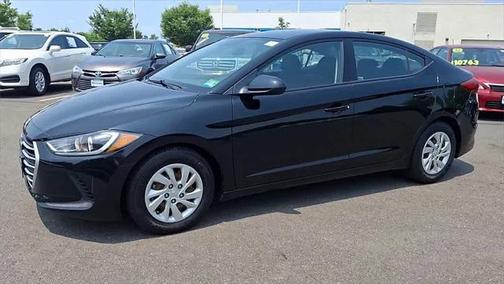 2018 Hyundai ELANTRA SE