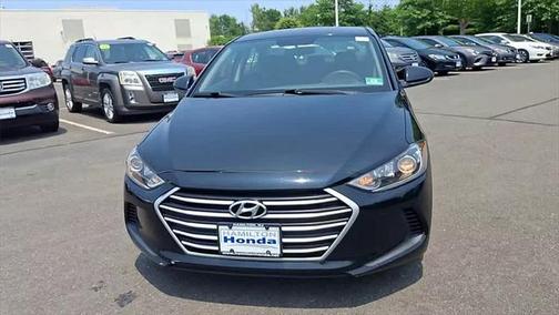 2018 Hyundai ELANTRA SE